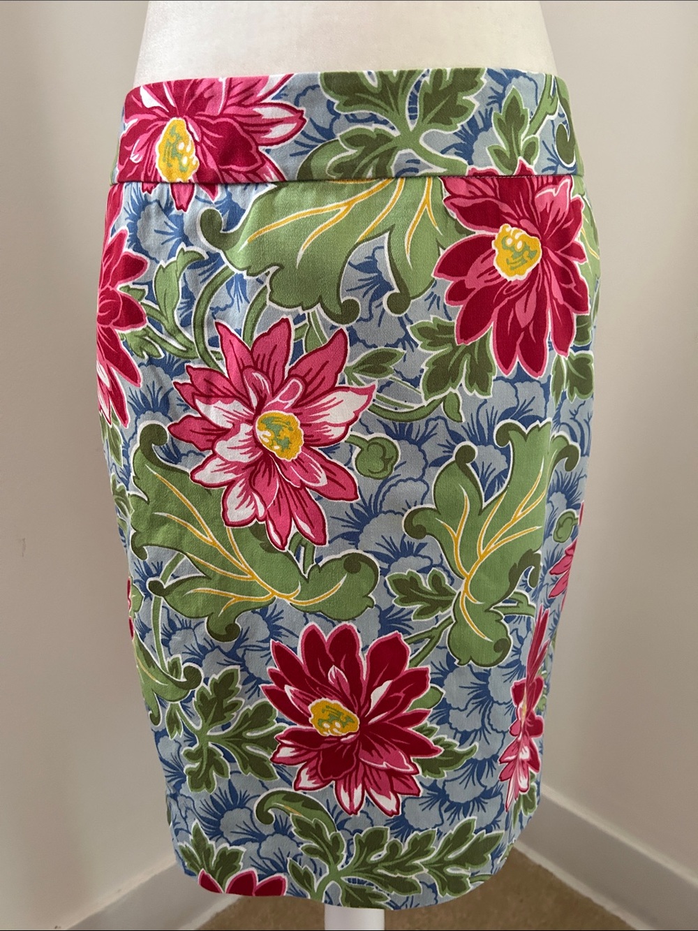 Talbots Red/Blue /Green Cotton Floral Pencil Skirt sz 6p
